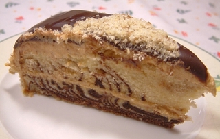 Mramorov karamelov torta s okoldou